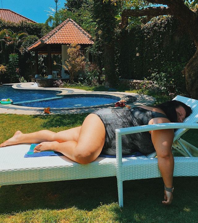 alyona alyona повеселила мережу епічними фото з відпочинку на Балі - фото 387044
