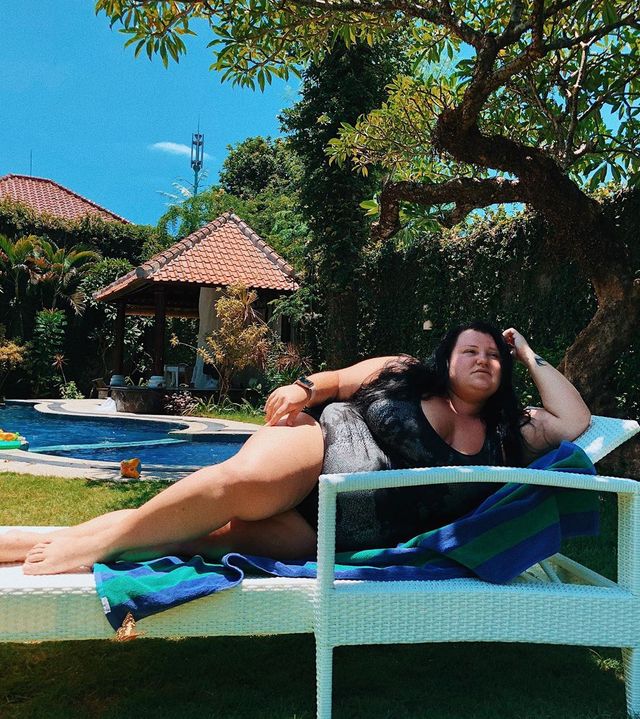 alyona alyona повеселила мережу епічними фото з відпочинку на Балі - фото 387045