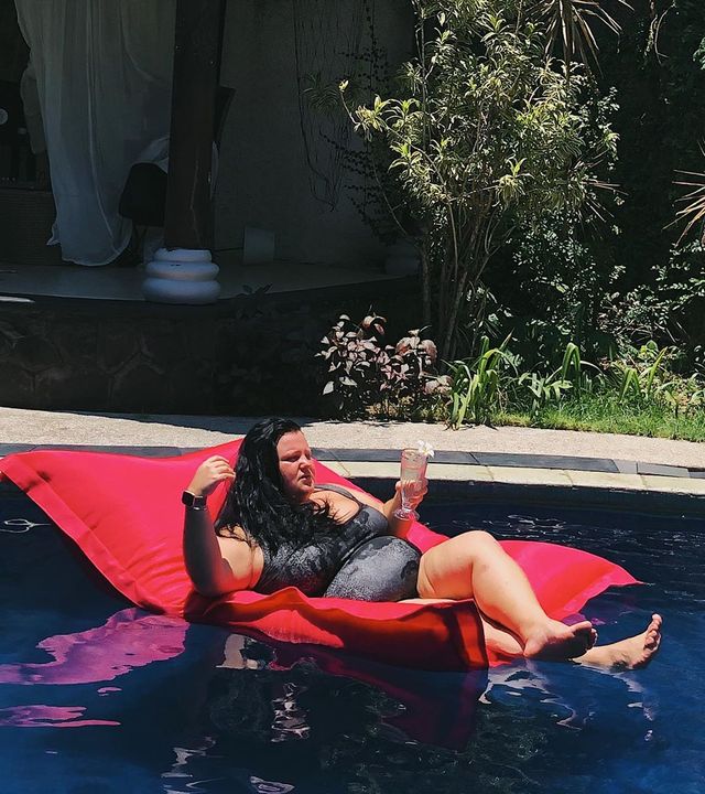 alyona alyona повеселила мережу епічними фото з відпочинку на Балі - фото 387047