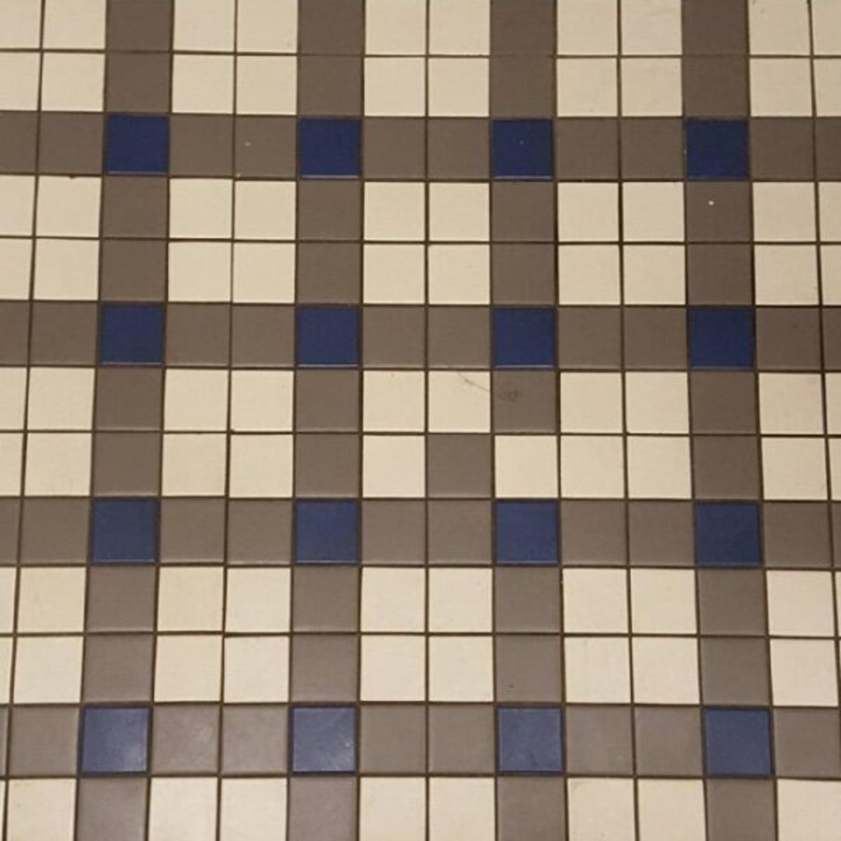 Пекло перфекціоністів: епічні фото підлоги, де щось пішло не так