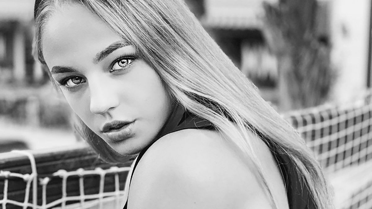 Дарина Білодід у коротеньких шортах вразила шикарною фігурою