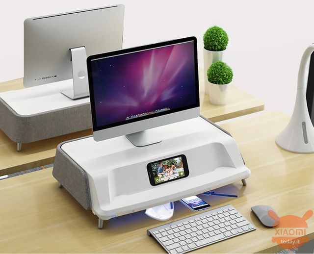 Xiaomi випустила 'розумну' підставку під монітор з вбудованим стерилізатором - фото 387341