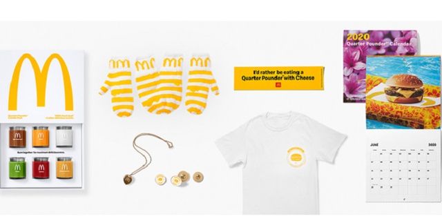 McDonald's анонсував набір свічок з ароматами яловичини, кетчупу, огірка, сиру та цибулі - фото 387390