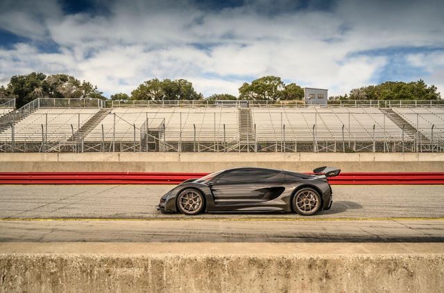 Дивіться, як виглядає гіперкар, надрукований на 3D-принтері - фото 387460