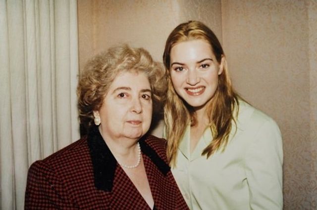 У Бельгії знайшли незвичний фотоальбом жінки зі світовими зірками - фото 387490