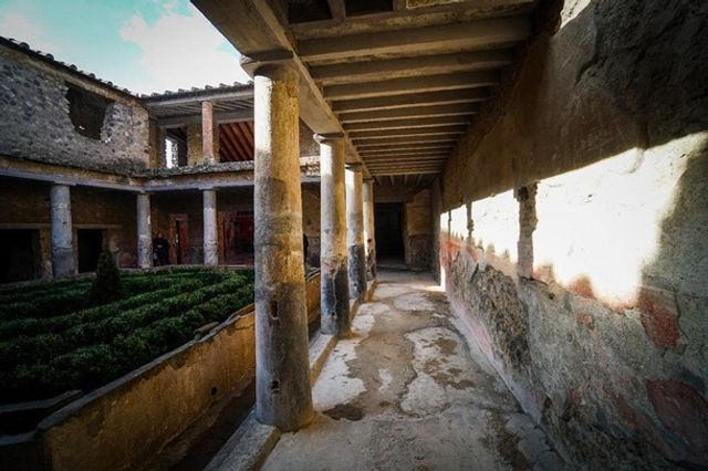 У Помпеях відкрили для туристів три унікальні будинки - фото 387559