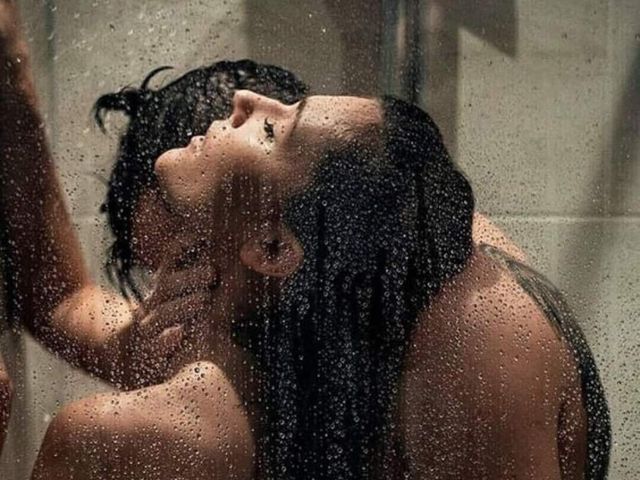 Займіться сексом у душі - фото 387610