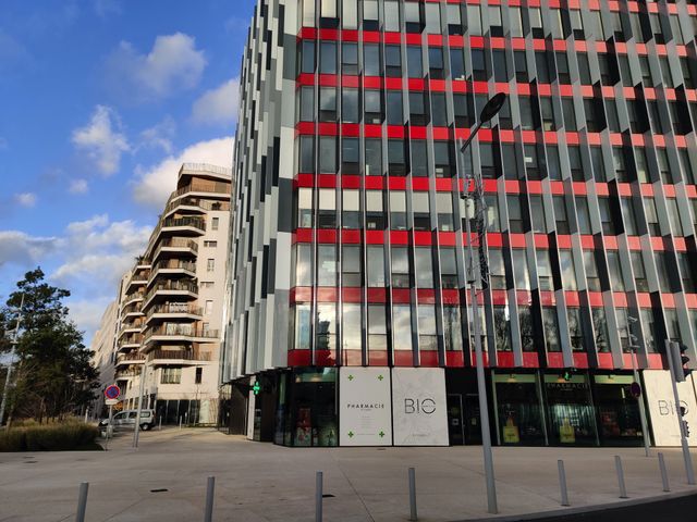 Фахівці DxOMark протестували камери OnePlus 7T Pro - фото 387641