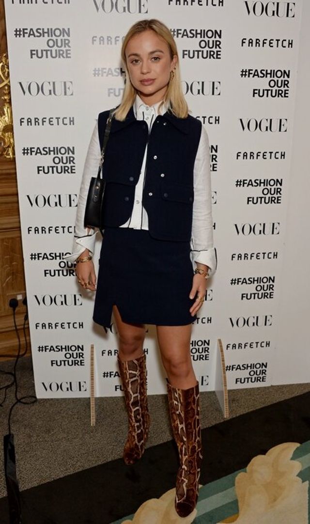 Онучка Єлизавети II Амелія захопила Лондон своєю красою - фото 387683