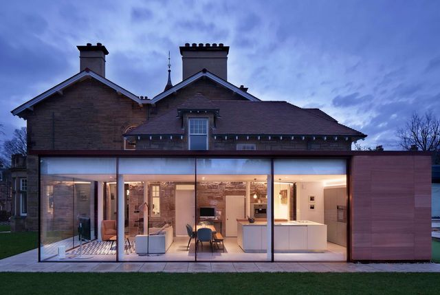 Вікторіанську віллу перетворили у сучасний дім: ефектні фото - фото 387853