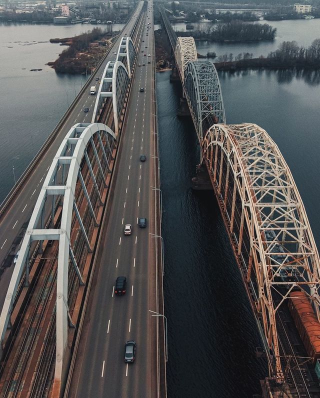 Як виглядає Київ з висоти пташиного польоту: ефектні кадри з незвичного ракурсу - фото 387858