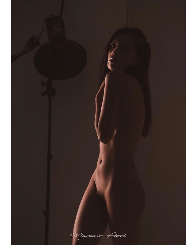 Дівчина тижня: розкута екзотична модель Ія Дульсінея, яка показує себе у всій красі (18+) - фото 387927