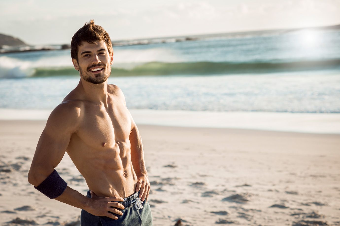 Науковці пояснили, чому чоловіки хизуються оголеним торсом - фото 1