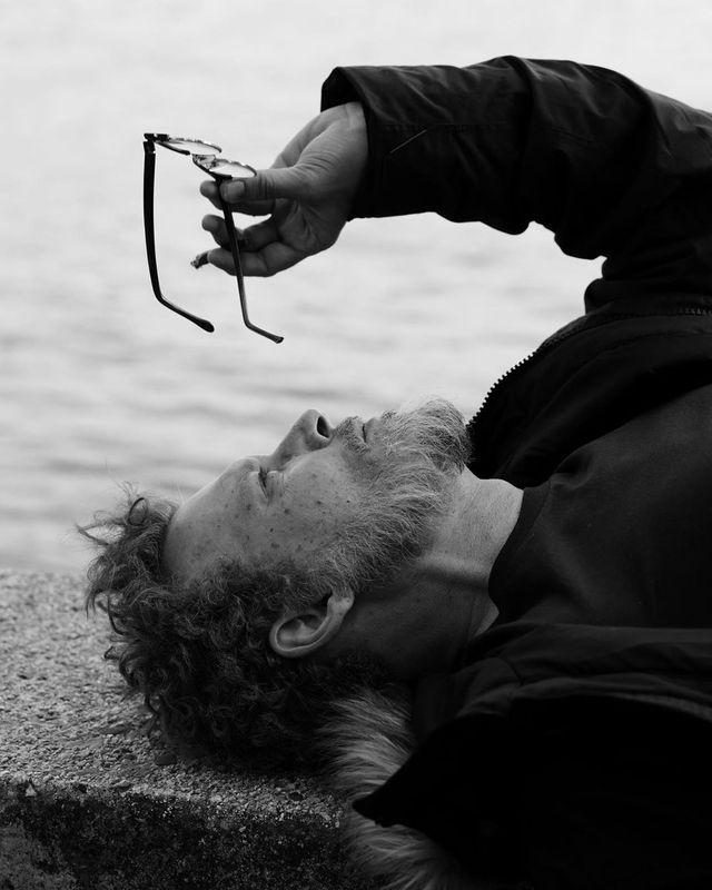 Щирий і беззахисний: Джонні Депп знявся у незвичній фотосесії - фото 388162