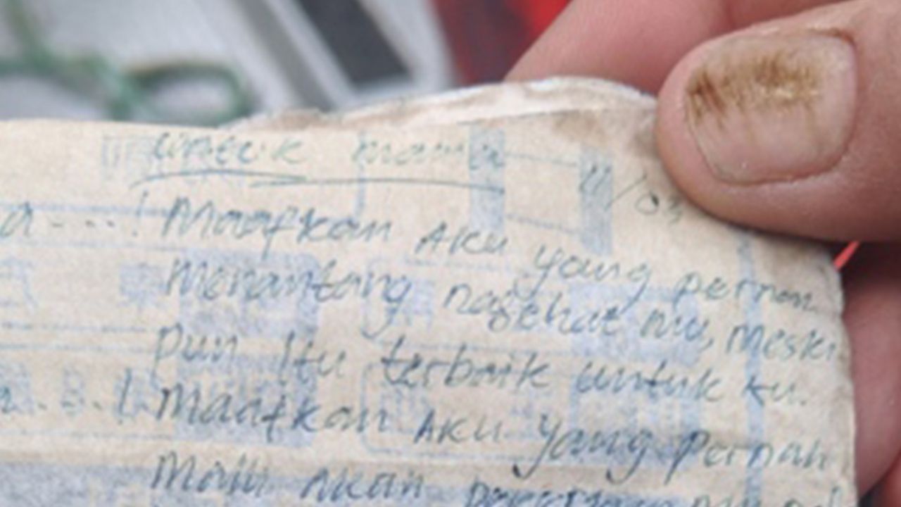 У Канаді знайшли 16-річний зворушливий лист у пляшці: що у ньому