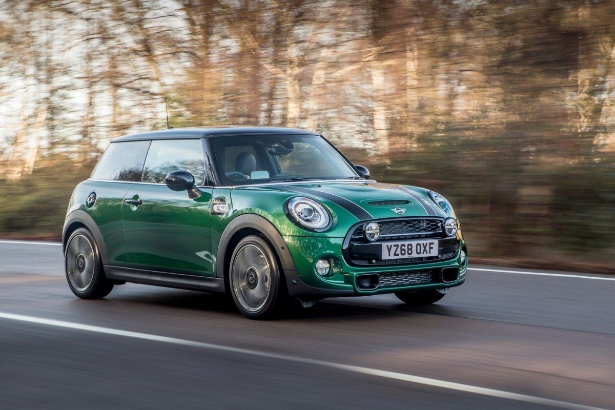 Ентузіасти перетворили MINI Cooper на шестиколісний пікап
