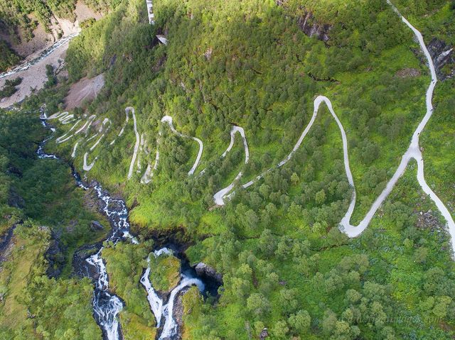 Яскраві фото Норвегії, які надихають на мандри - фото 388598