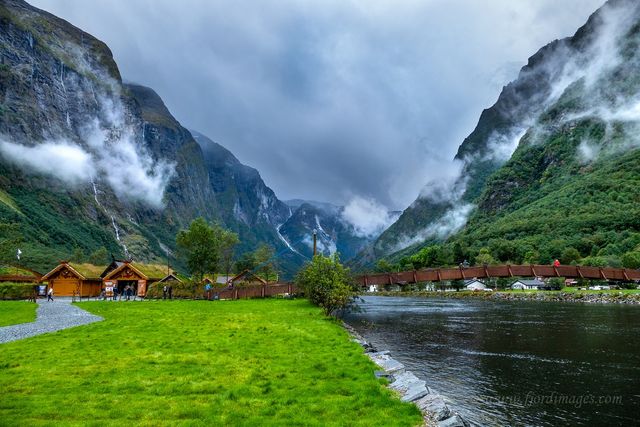 Яскраві фото Норвегії, які надихають на мандри - фото 388606