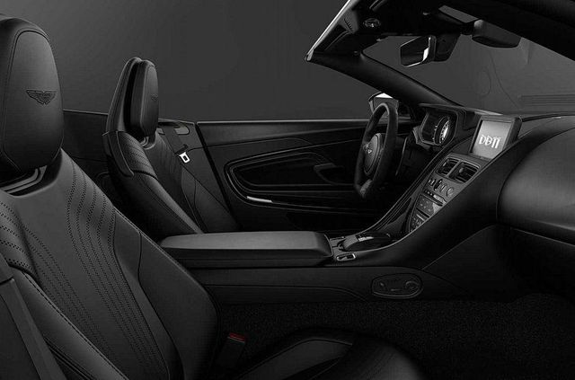 300 спартанців: Aston Martin випустить обмежену партію 'дуже чорних' авто - фото 388824