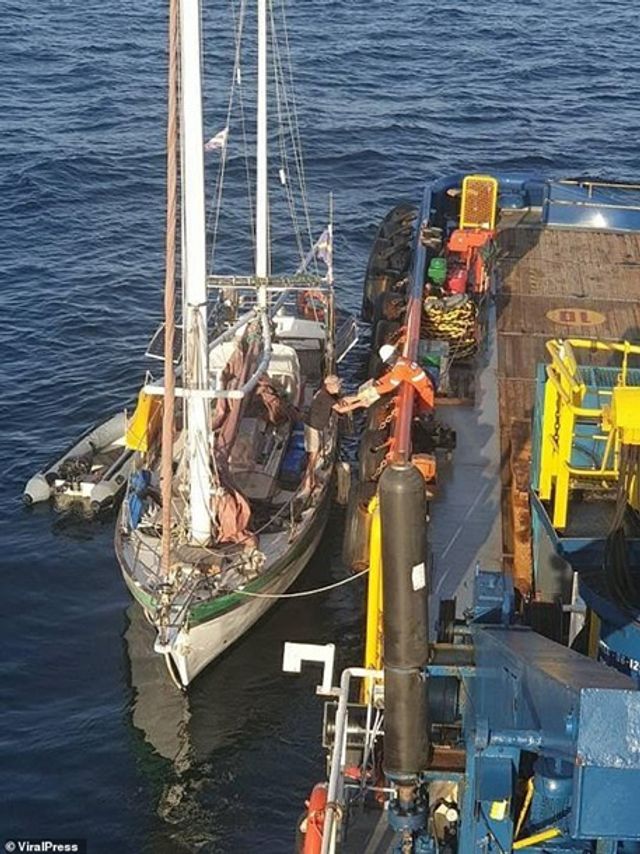 Турист провів у відкритому морі три доби - фото 388829