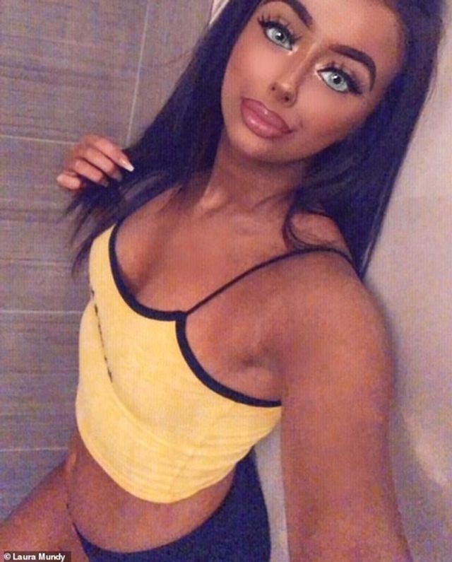 Цю дівчину заблокували на сайті знайомств через зовнішність - фото 388937