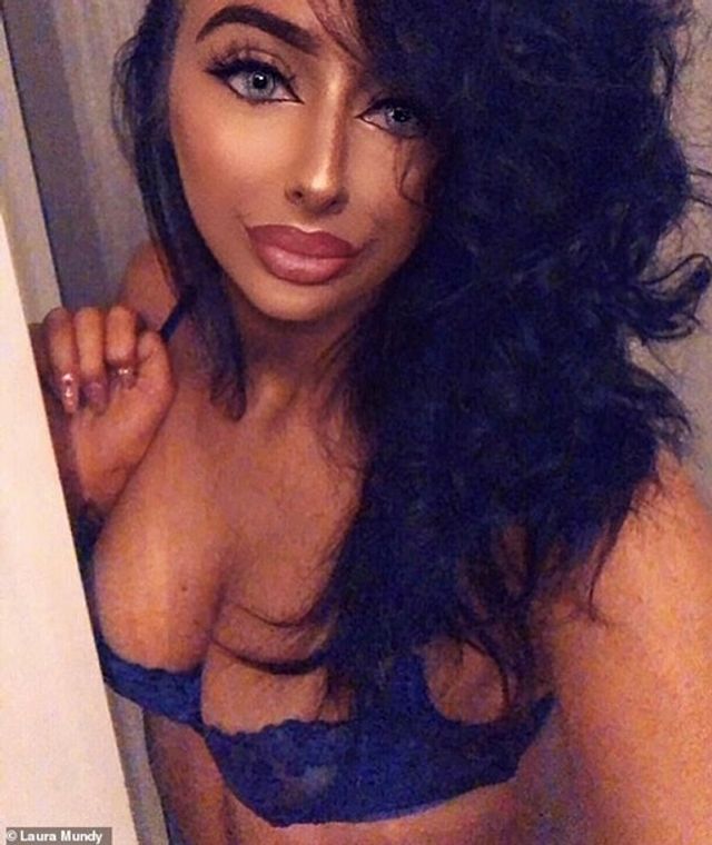 Цю дівчину заблокували на сайті знайомств через зовнішність - фото 388938