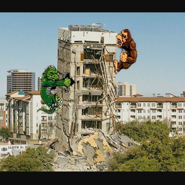 У Далласі з'явилась своя Пізанська вежа: кумедні фото користувачів мережі - фото 389363