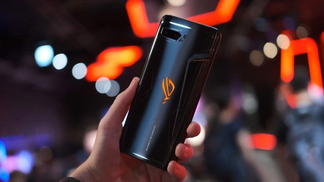 ASUS ROG Phone II вражає своїм крутим екраном - фото 389463