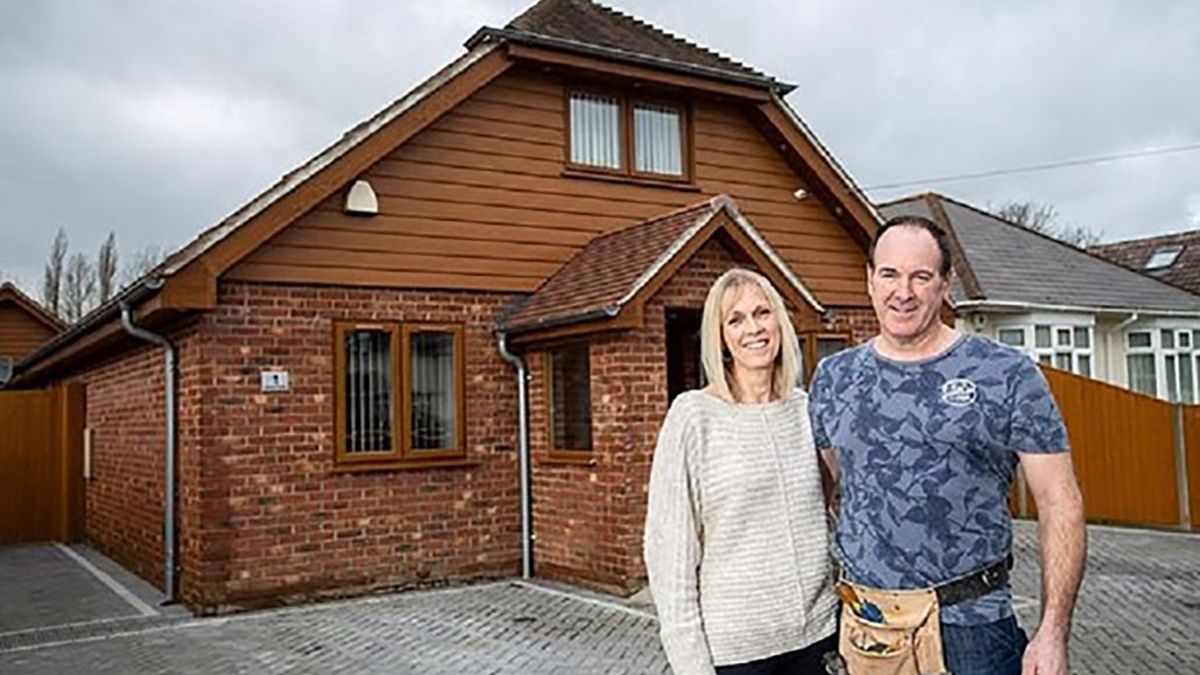 Чоловік побудував будинок мрії за відеороликами з YouTube