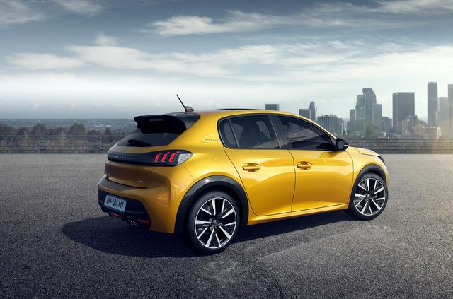 Названо найкращі авто Європи: переможець – Peugeot 208 - фото 389686