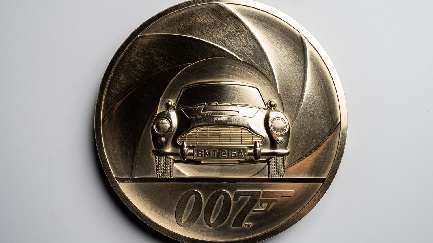 Найдорожча монета випущена у Великобританії: фотофакт - фото 1