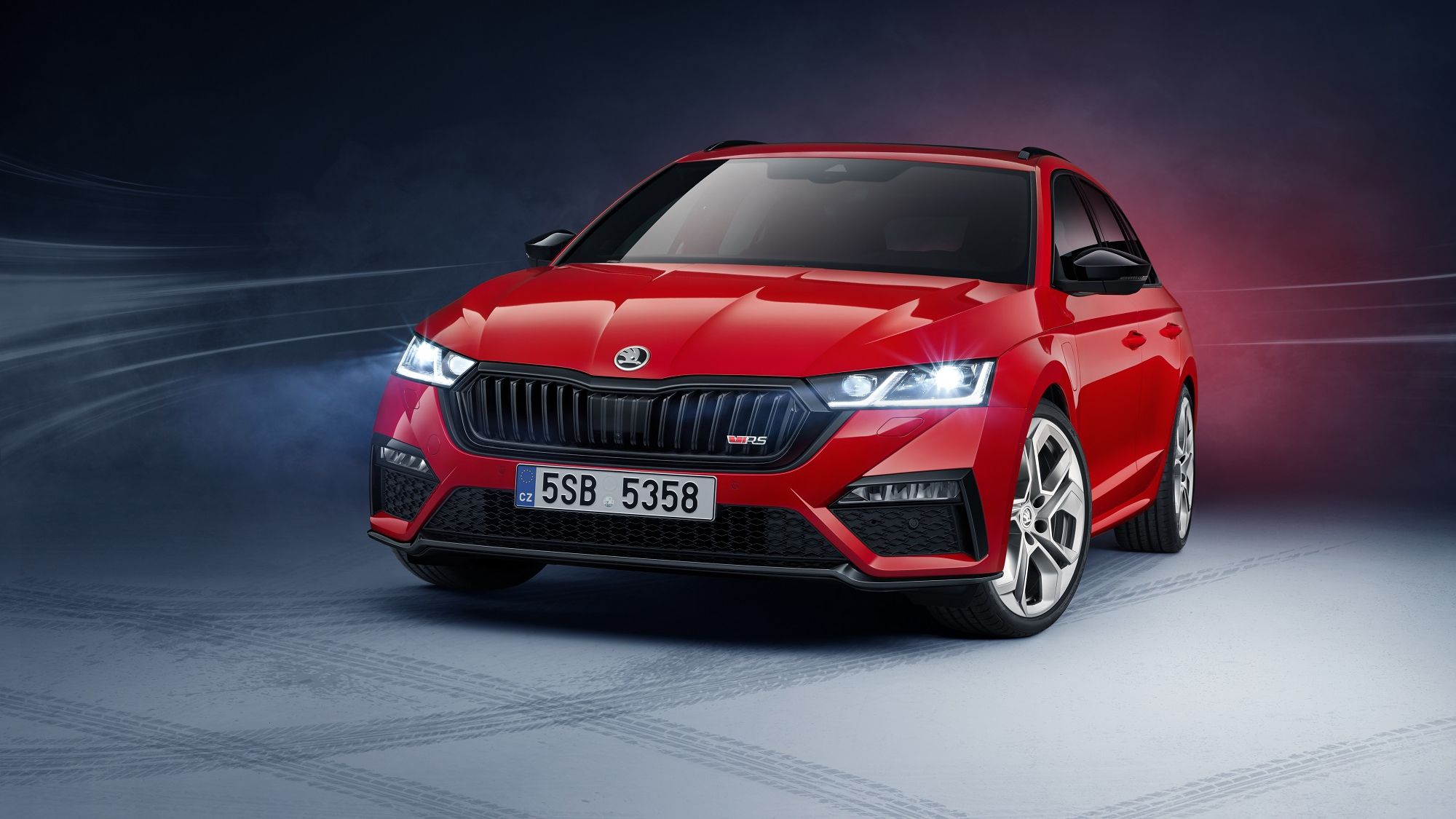 Найкрутішу Skoda Octavia 2021 повністю розсекретили: ефектні фото