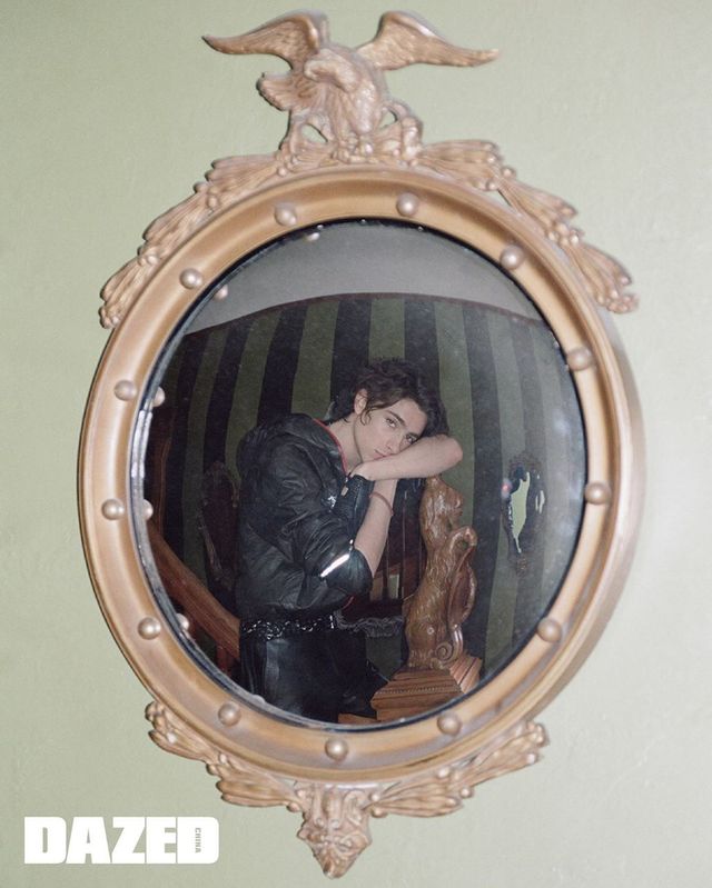 Король стилю: Тімоті Шаламе знявся для журналу Dazed China - фото 390102