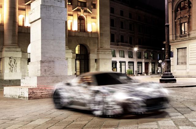 Maserati показала фото прототипу нового суперкара MC20 - фото 390364