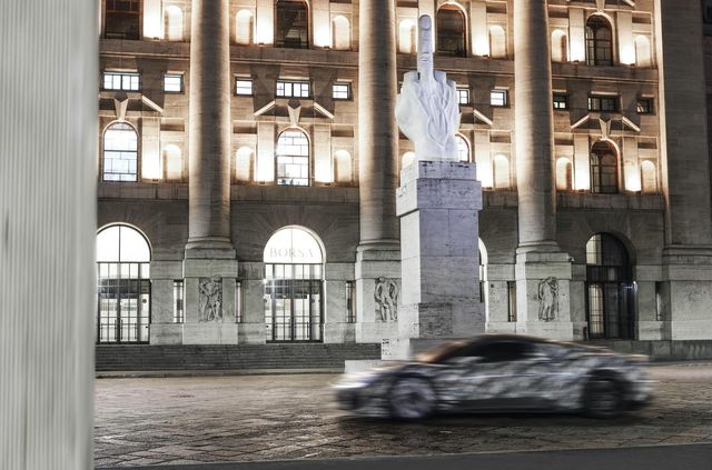 Maserati показала фото прототипу нового суперкара MC20 - фото 390365