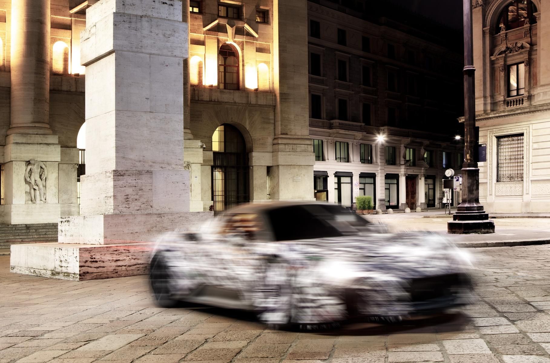 Maserati показала фото прототипу нового суперкара MC20