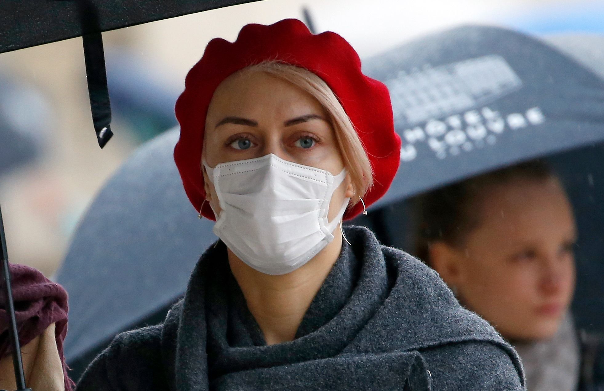 Політик зафейлилась через коронавірус - фото 1