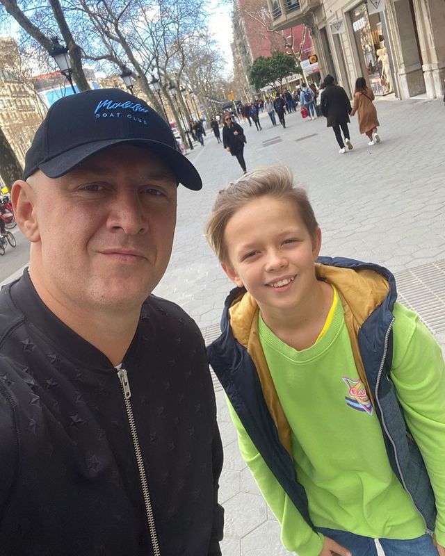 Потап поділився яскравими знімками з сином з Барселони - фото 390856