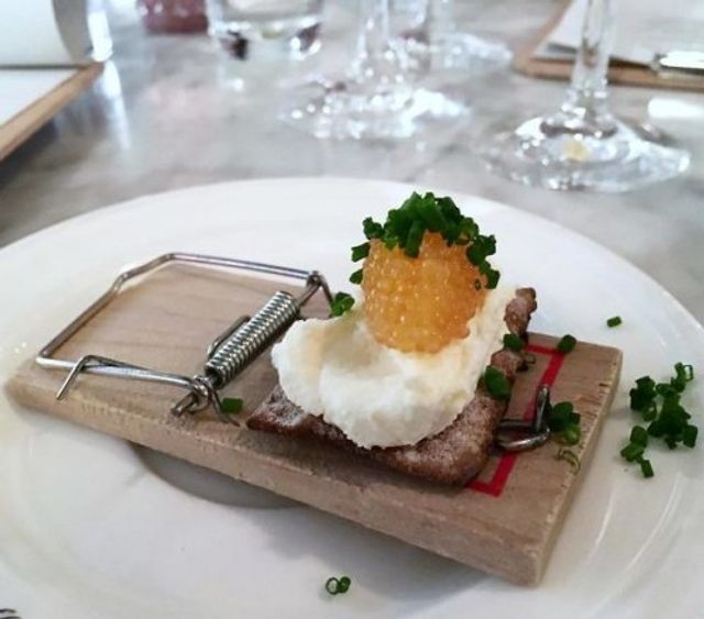 Дивно чи круто: незвичайна подача страв, яка викликає питання - фото 391011