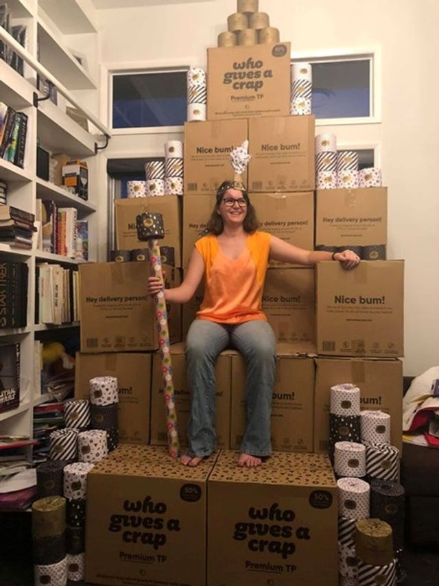 Австралійка купила туалетний папір на 3264 долари - фото 391755