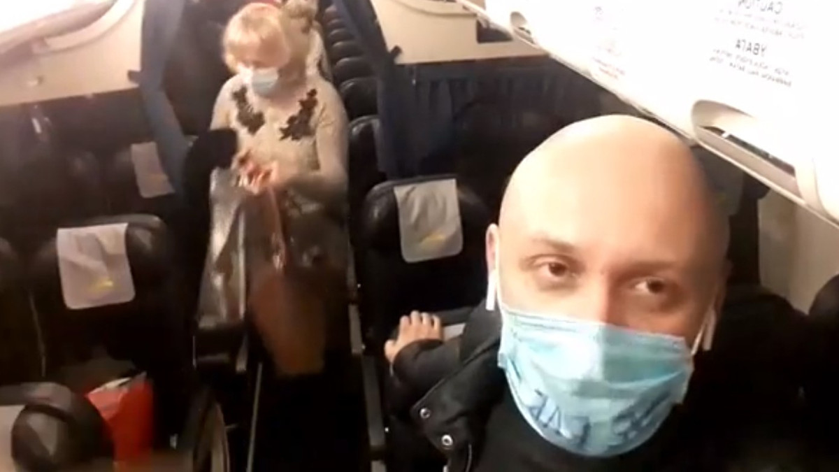 Відео з літака Мілан – Київ не є приводом для паніки: фактчекінг слів Антона Гури - фото 1