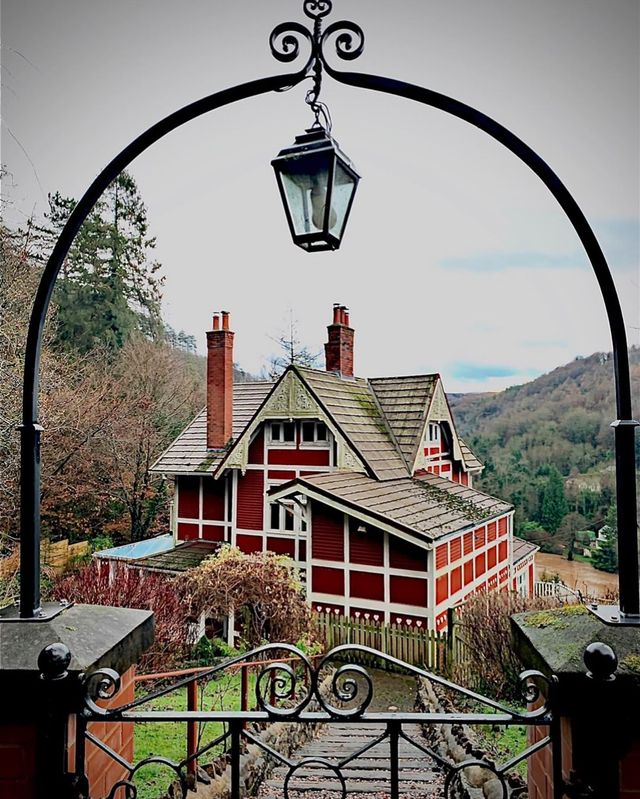 Будинок Отіса з серіалу Сексуальне виховання можна орендувати: умова одна - фото 392022