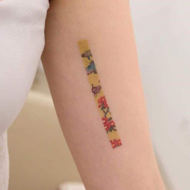 Художниця з Південної Кореї робить незвичайні прямокутні тату (фото) - фото 392172