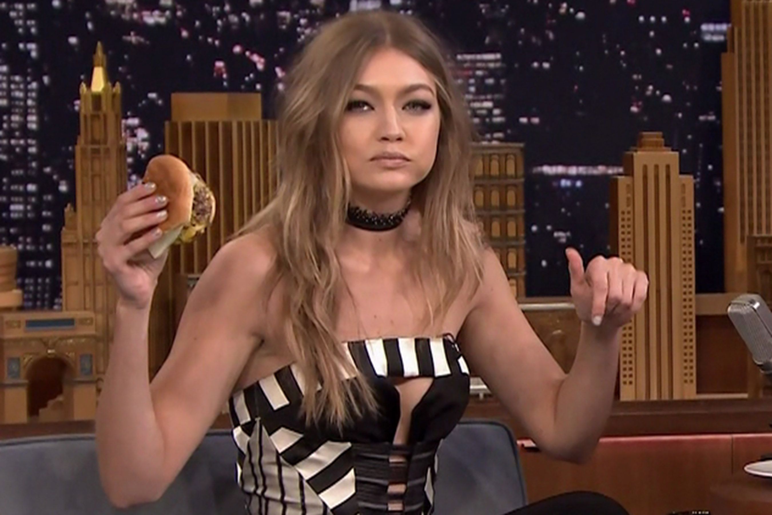 З чим можна їсти картоплю фрі: порада від Джіджі Хадід - фото 1