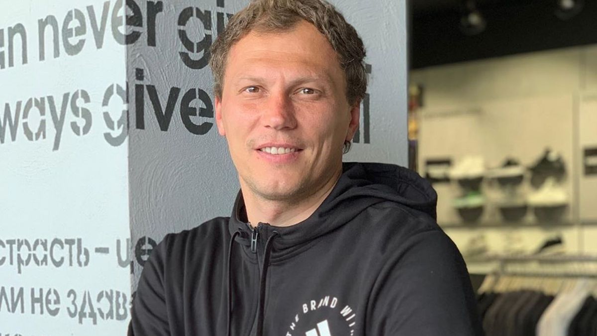 Воротар збірної України підтримав флешмоб із туалетним папером: відео