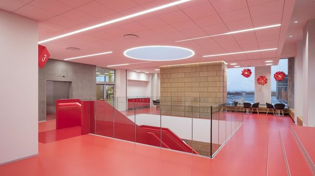 Як виглядає офіс компанії LEGO в Данії: ефектні фото - фото 393304