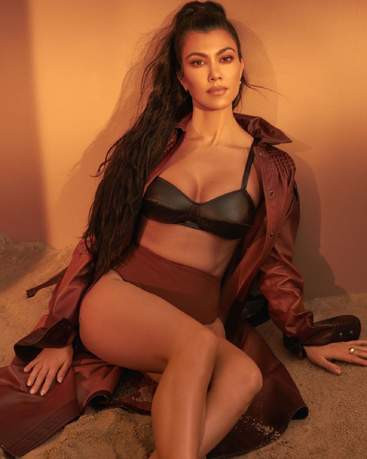 Сестра Кім Кардашян знялась у відвертій фотосесії для журналу