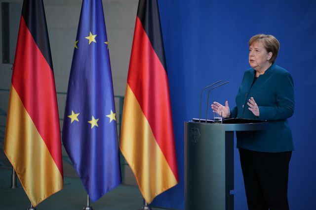 Меркель контактувала з лікарем, у якого виявили коронавірус - фото 393613