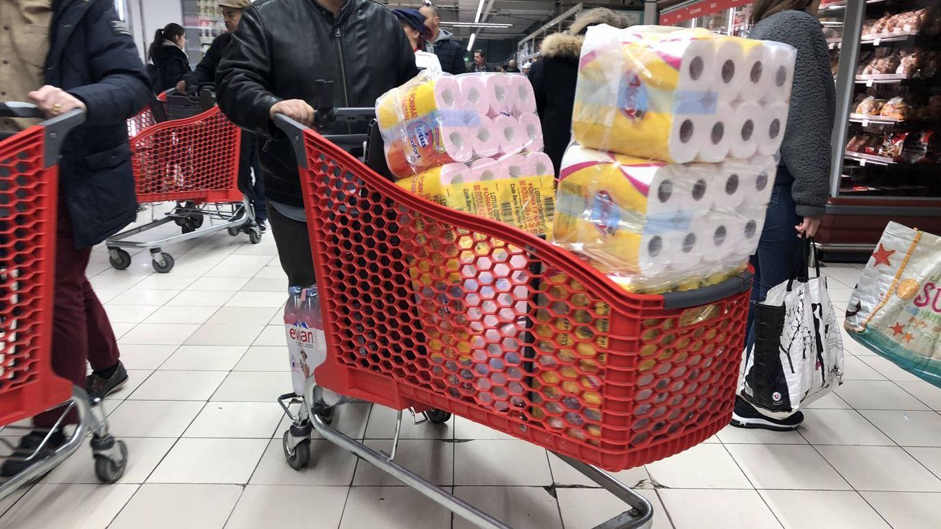 Covidiot: з'явилося образливе слово для панікерів через коронавірус - фото 1