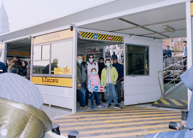 Журналісти створили архів знімків про життя під час пандемії - фото 393905